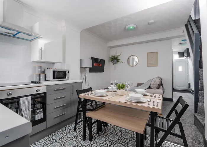 Stunning House - Free Parking - Goodison&Anfield